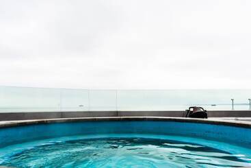 호텔 No Man's Fort