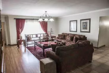 ホテル Sunward Park Guest House & Conference Center