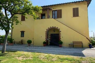 Pensionat La Nana Gialla