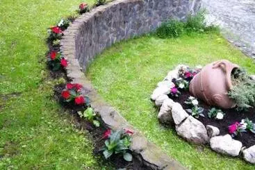 ペンション Raza Soarelui