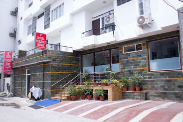 ホテル Holiday Home