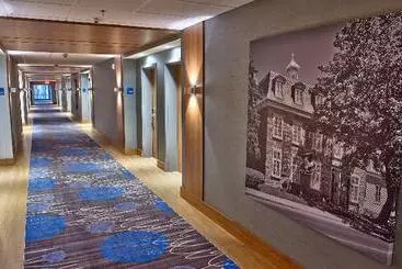 Szálloda Holiday Inn Express & Suites Vaudreuil By Ihg