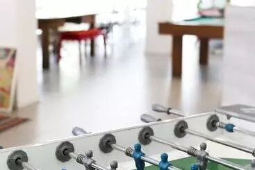 Meet Gardalake Hostel