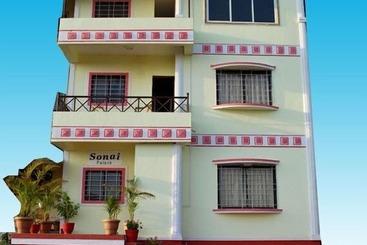 Shanti S Hotel Sonai