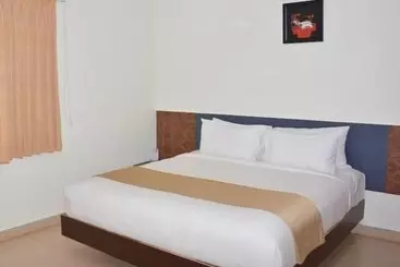 호텔 Zip Raashi Farm