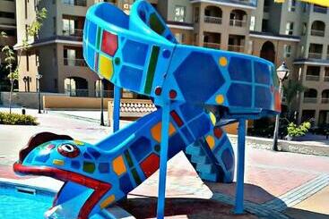 Aparthotel قرية اكوا فيو كم 91