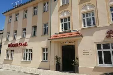 Hotelli & Restaurant Rödersaal