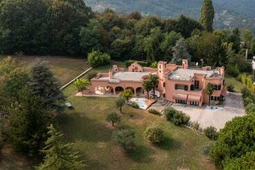 بنسيون Albha   Villa Esotica