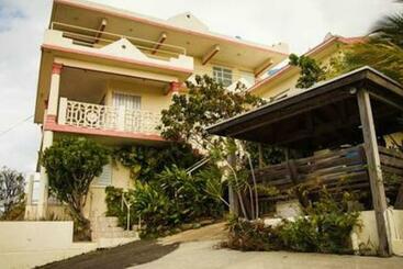 Pensione Casa Robinson Guest House