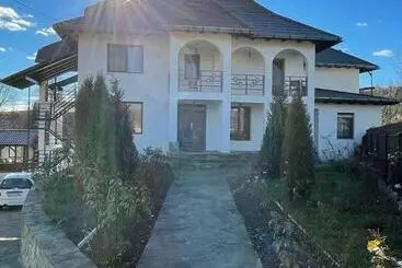 پانسیون Vila Platon