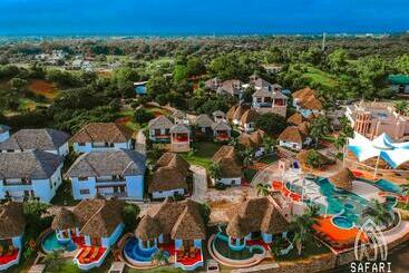 Safari Hotel And Villas Powered By Cocotel