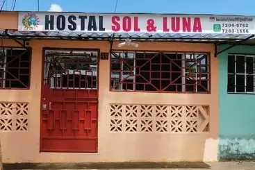 پانسیون Hostal Sol Y Luna   Hostel