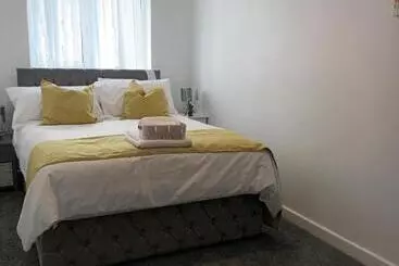 ペンション Luxurious 4 Bed Adorable House In Willington