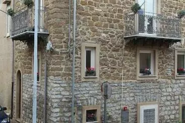 Majatalo Chiarastella Rooms