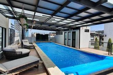 דירות לתיירים Bluezone Apartments