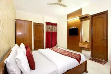 Hotel Oyo Rooms Chandigarh Sector 7