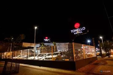 فندق Tonello Business