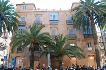 Life Apartments Alameda Colón