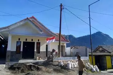 Retkeilymaja Bromo B&b