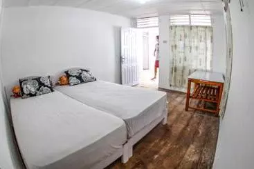 ペンション Nias Surf Stay
