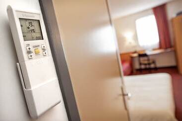 Brit Hotel Confort Montauban