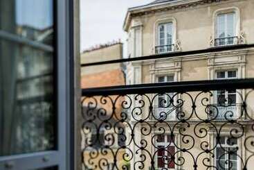 호텔 Le Nemours Rennes