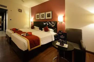 Hotel Oyo Premium Ramavarappadu Circle