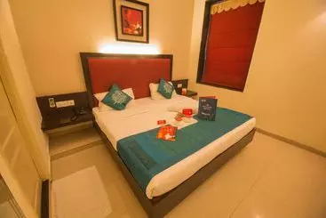 Hotel Oyo Rooms Naveen Market Kanpur