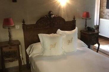 فندق Palacio De Trasvilla