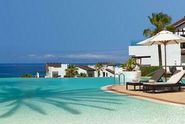 هتل Las Terrazas de Abama Suites