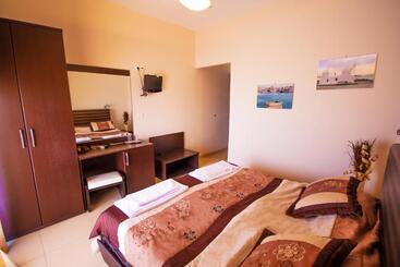 בית מלון כפרי Plaza