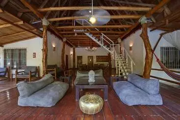 公寓式酒店 Living