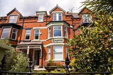 Пансион Kingsway Guesthouse A Selection Of Single, Double And Family Rooms In A Central Location