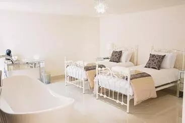 Aparthotel Hills Farm Stays