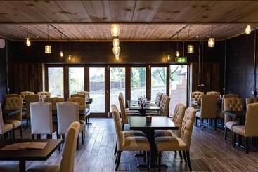 Huoneistohotelli Hills Farm Stays