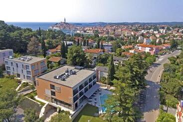 בית מלון כפרי Arupinum