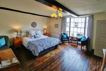 호텔 Kings Head Holt