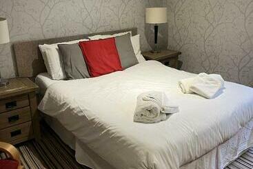 ホテル The Castle Tavern