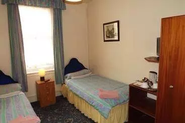 בית מלון כפרי The New Globe Inn