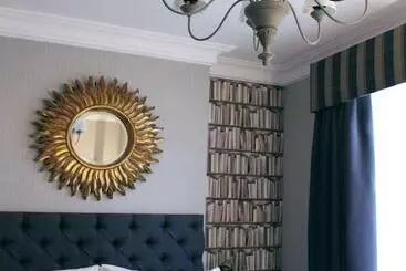 هتل The One Tun Pub & Rooms