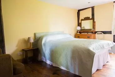 Huntlands Farm Bed & Breakfast