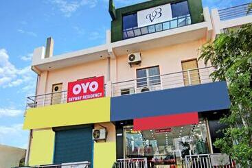 Hotell O Skyway Residency