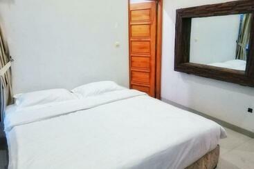 호텔 Tiray Homestay Syariah Yogyakarta Mitra Reddoorz