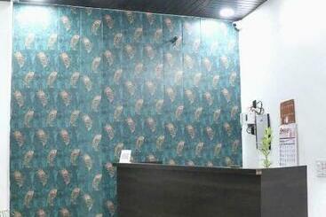 Hotel Oyo 80567b New Mayur