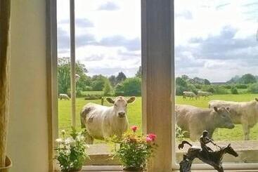 شقة Battens Farm Cottages B&b