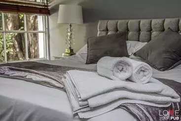 酒店 The Robin Hood Inn