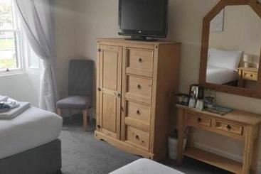 ホテル The Grapes