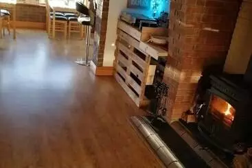 민박 Carnately Lodge