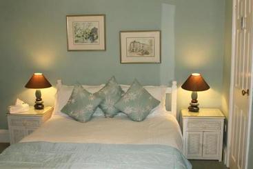 Bed and Breakfast Cherubs Nest