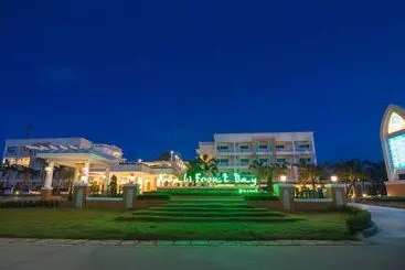 هتل Krabi Front Bay Resort